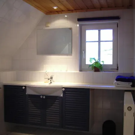Maisonette-traum Im Erzgebirge 140m, 2 Schlafzimmer&kachelofen Bärenstein