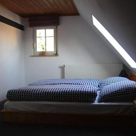 Maisonette-traum Im Erzgebirge 140m, 2 Schlafzimmer&kachelofen * Bärenstein
